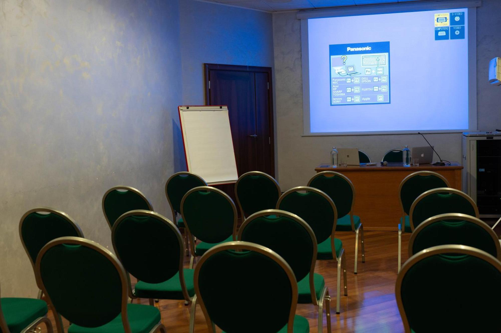 Hotel Iris Genoa Luaran gambar