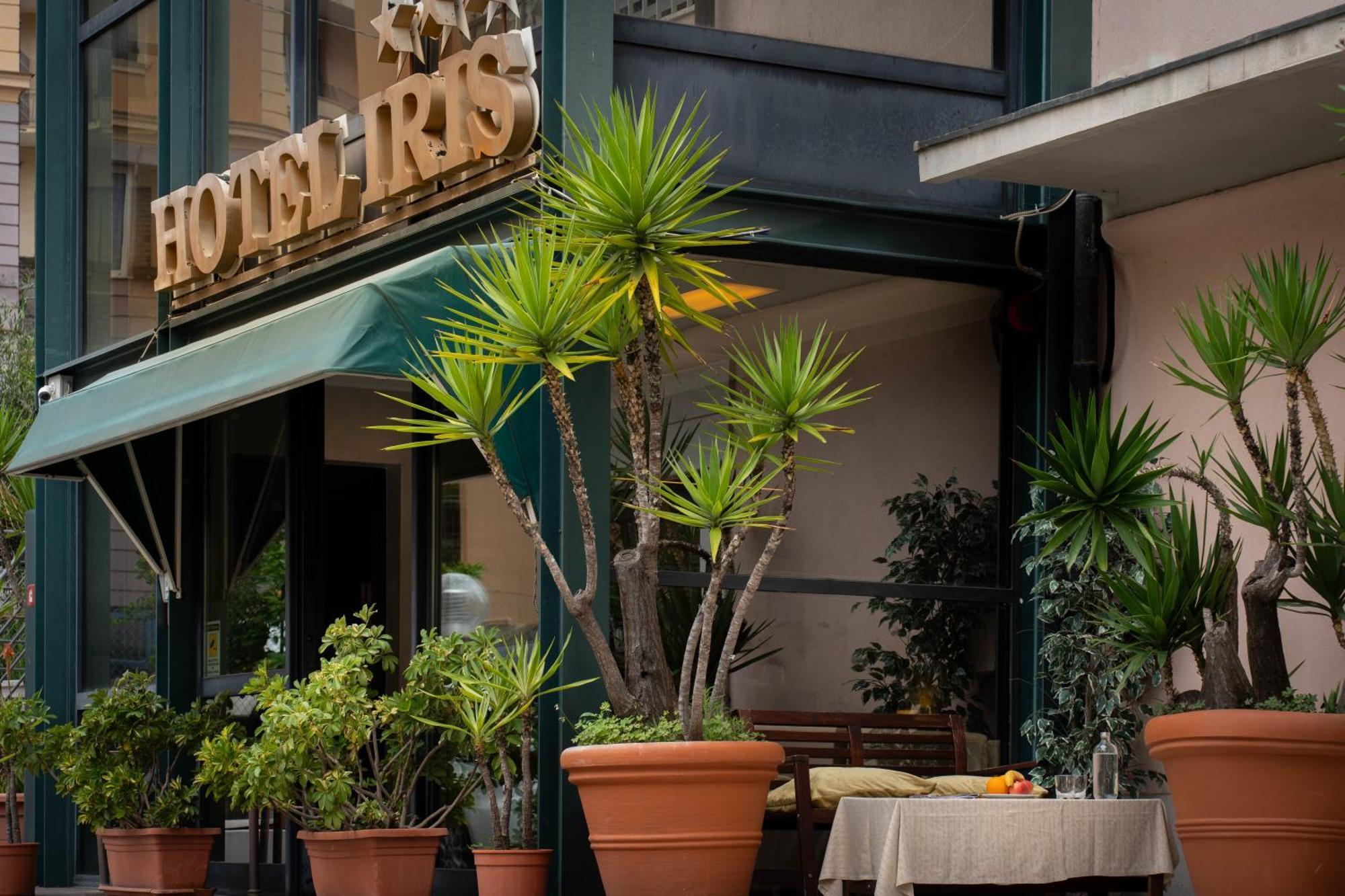 Hotel Iris Genoa Luaran gambar
